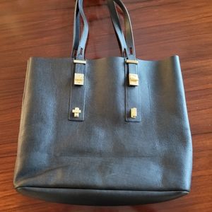 India Hicks Solitaire tote in black grained leather